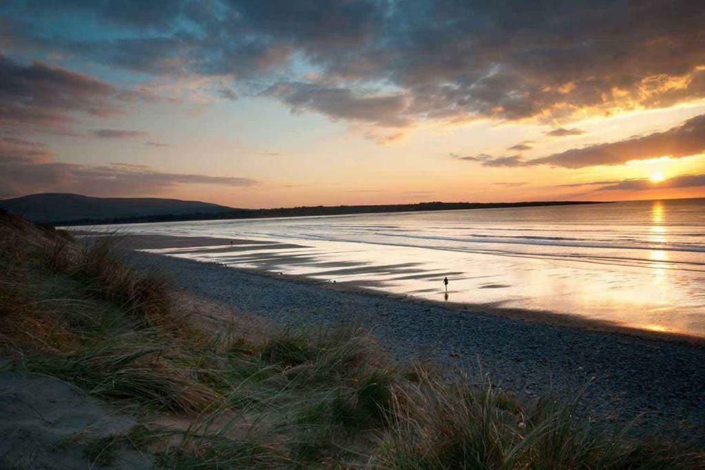 Strandhill Home, One Minute From The Beach And Pubs Bagian luar foto